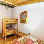 Apartamento Moderno Em Bairro Típico Lisboeta