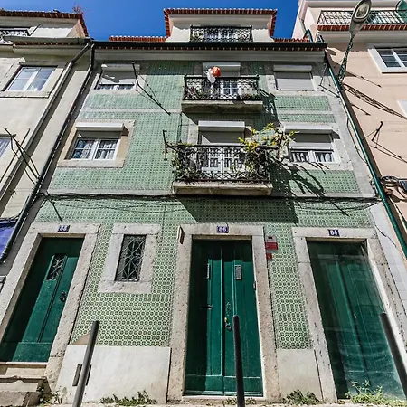 Moderno Em Bairro Típico Lisboeta Apartamento