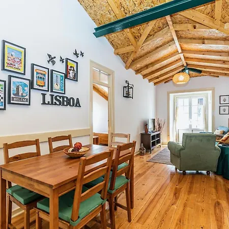 Moderno Em Bairro Típico Lisboeta Apartamento *