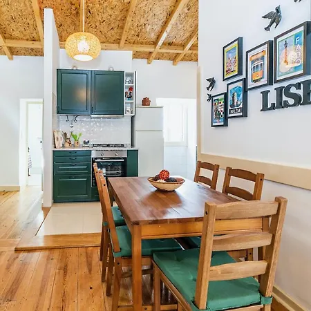 Moderno Em Bairro Tipico Lisboeta Apartment *