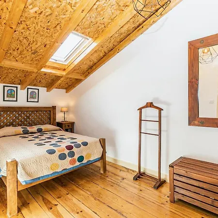 Moderno Em Bairro Tipico Lisboeta * Lisbon